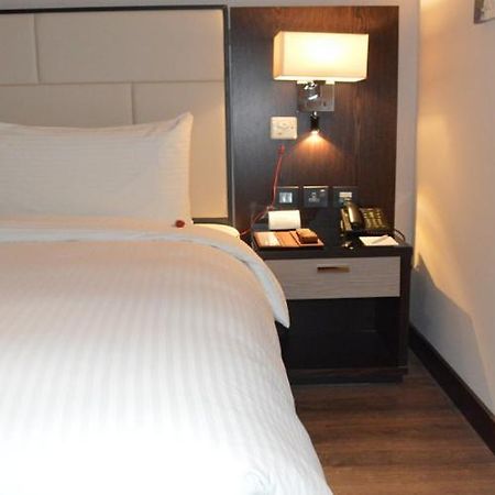 Cristal Amaken Hotel Riyadh Riade Exterior foto