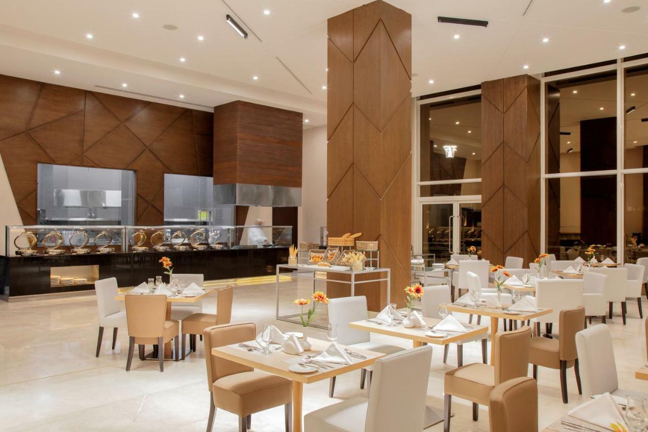 Cristal Amaken Hotel Riyadh Riade Exterior foto